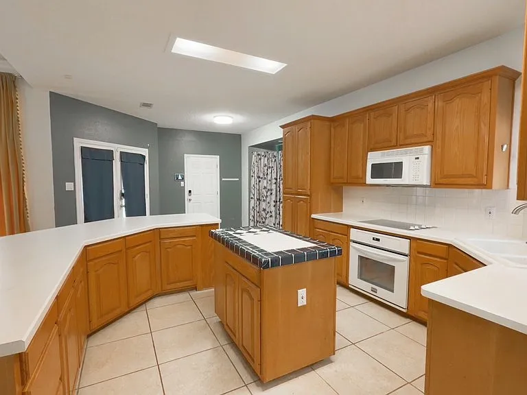 2701 Purple Sage Trl — Photo 6
