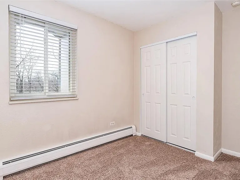 2700 S Holly St — Photo 18