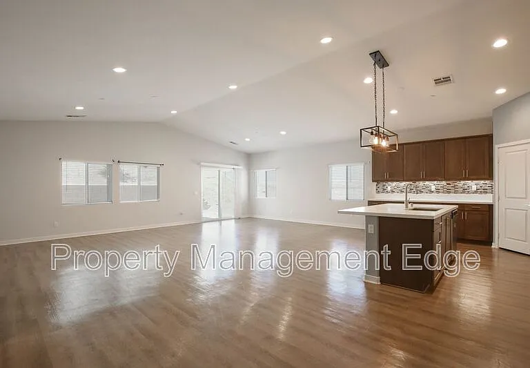 30913 Chuckwagon Ct — Photo 5