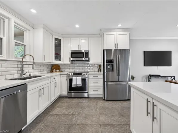 154 Bridgeport Rd E, Waterloo, ON N2J 2K4