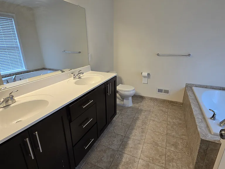 2743 Keebler Ct — Photo 12