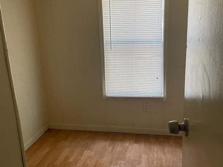 9204 US Highway 1 S — Photo 1