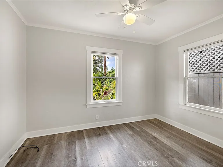 541 Oak St — Photo 20