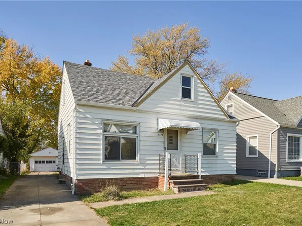5170 Arch St, Maple Heights, OH 44137