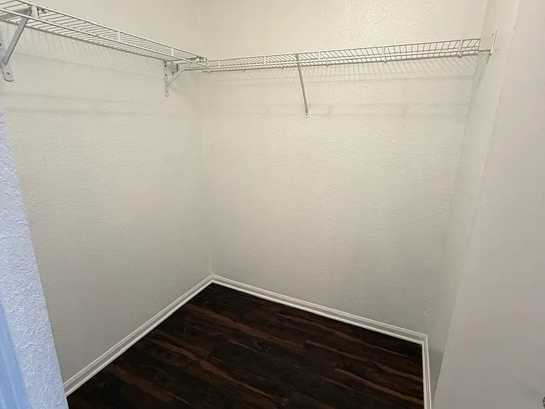 5124 Park Central Dr #527 — Photo 19