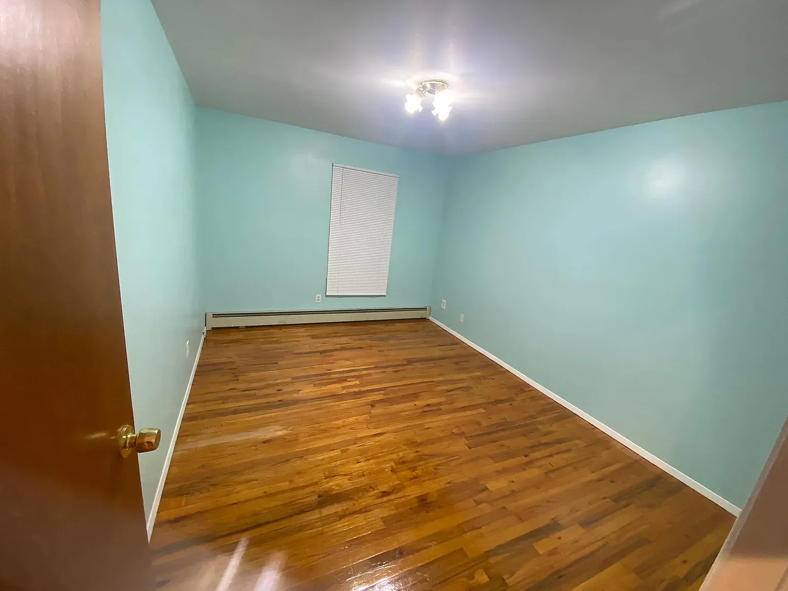 2 bed, 1200 sqft, $3,000 — Photo 4