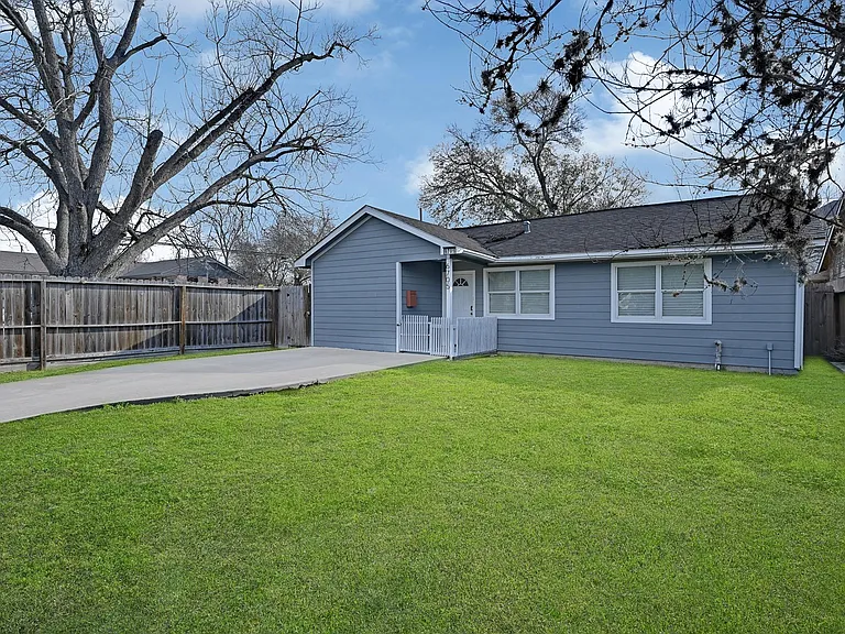 6705 Sherwood Dr — Photo 14