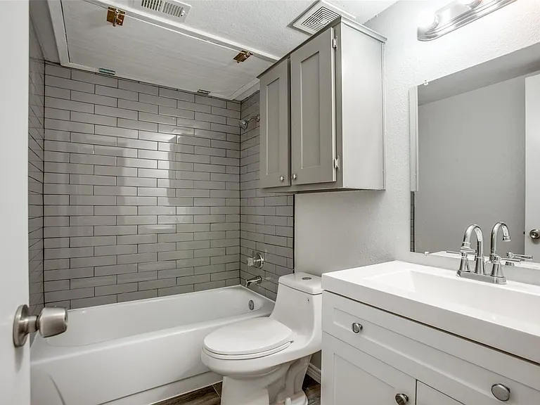 1935 Cranford Dr — Photo 29