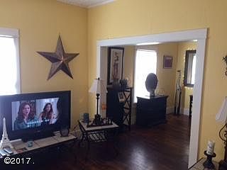 4th image of 1537 S Catlin St