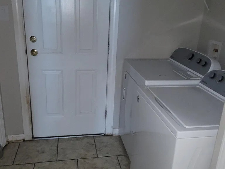 Utility/laundry Room
