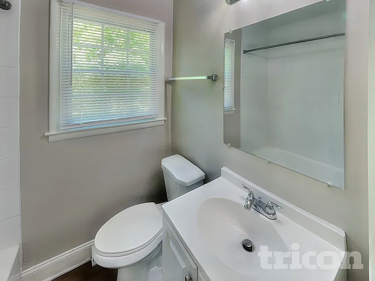 6809 Cardigan Ave — Photo 10
