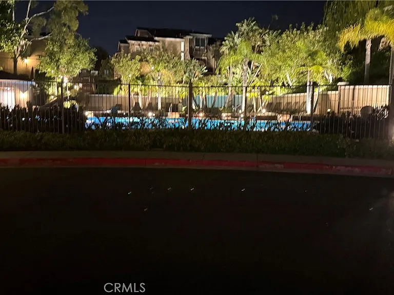 1047 S Gibraltar Ave — Photo 1