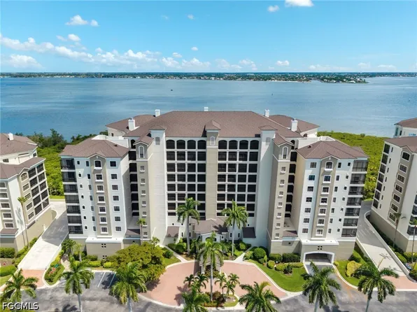 11620 Court Of Palms APT 202, Fort Myers, FL 33908