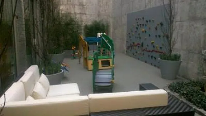 Rented by Corcoran | media 21