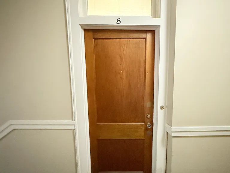 1712 Hampton Blvd #8 — Photo 6