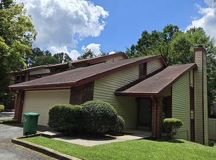 1086 Village Rd, Stone Mountain, GA 30088