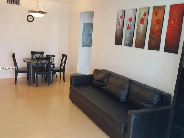 50 Menores Ave APT 425, Coral Gables, FL 33134