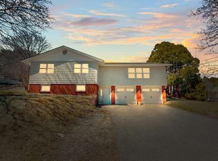 8 Reservoir Ave, Lewiston, ME 04240