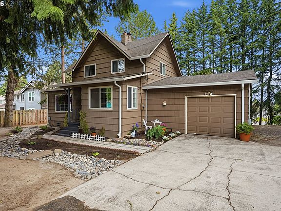2nd image of 5312 NE 47th St