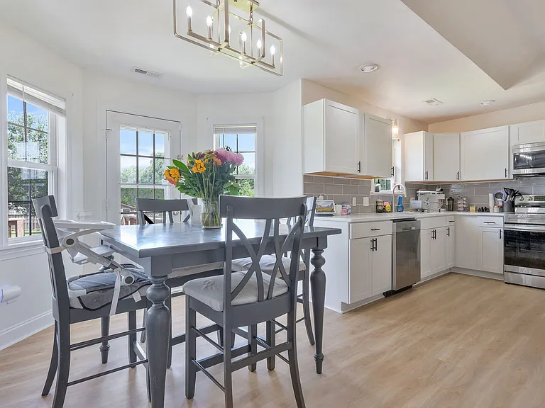 202 Weeping Hollow Ct — Photo 26