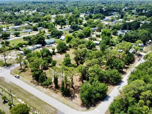 8270 Ebson Dr, North Fort Myers, FL 33917