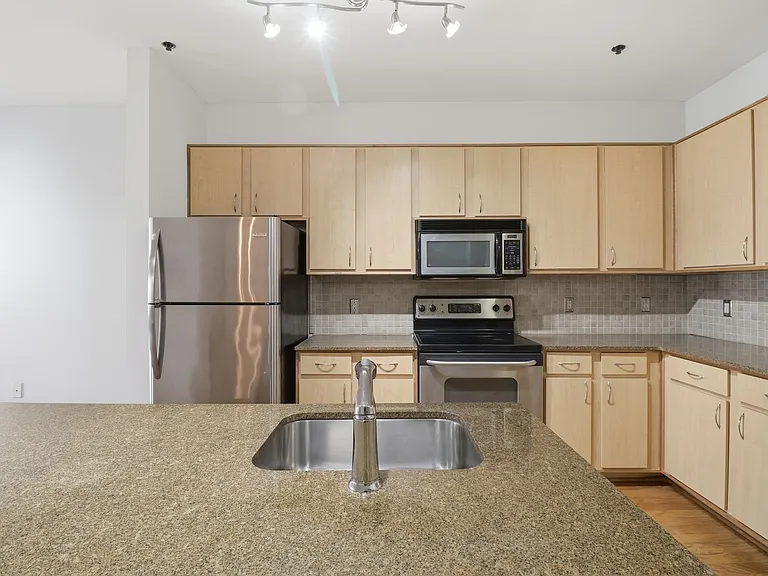 1803 Broadway #519 — Photo 3