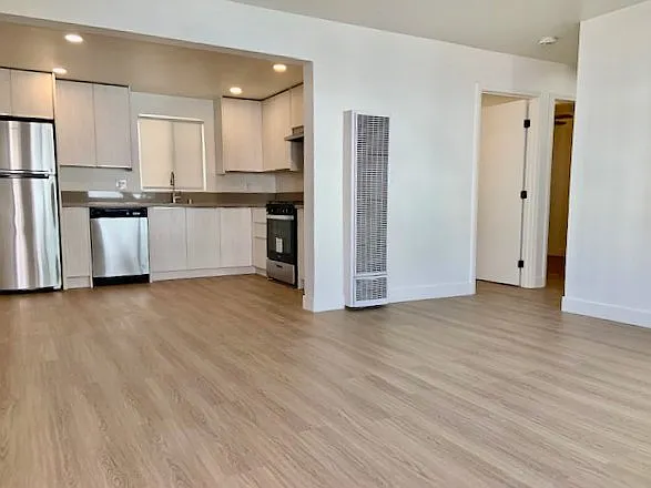 632 N Kingsley Dr #1 — Photo 4