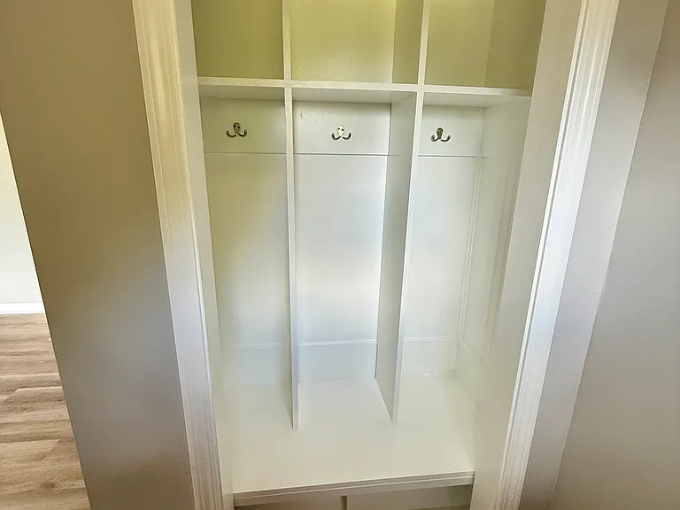 1433 Alton Darby Creek Rd — Photo 14