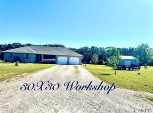23380 Redwing Ln, Lebanon, MO 65536