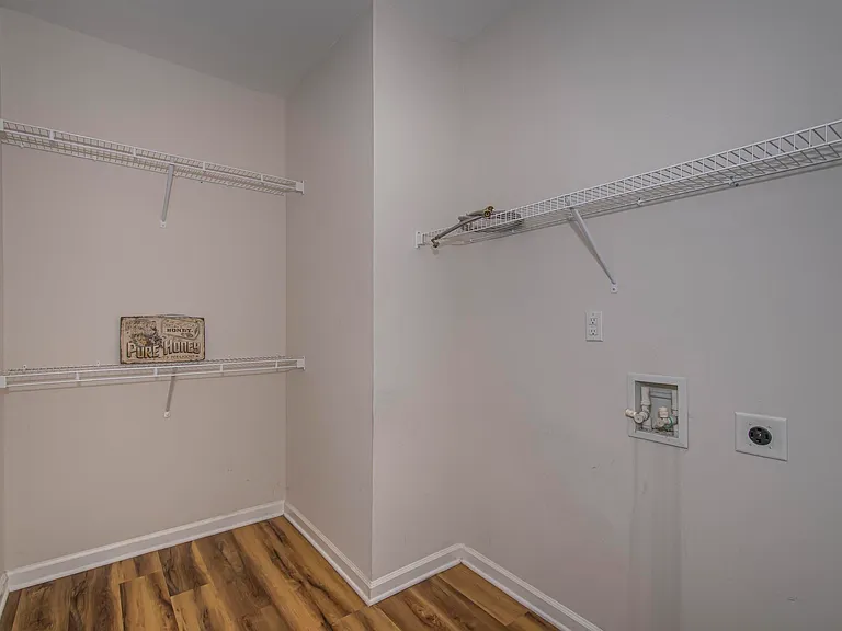 147 Doolittle Dr — Photo 17
