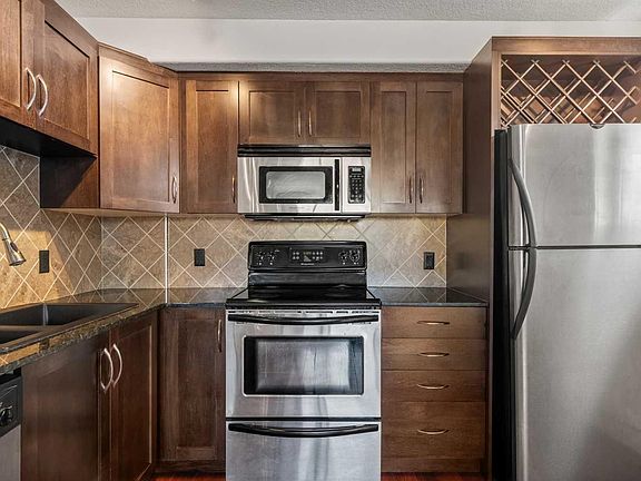 3rd image of 2906 17th Ave SW #14