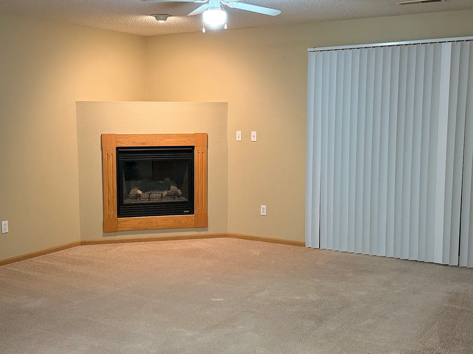2 bed, 913 sqft, $950 — Photo 3