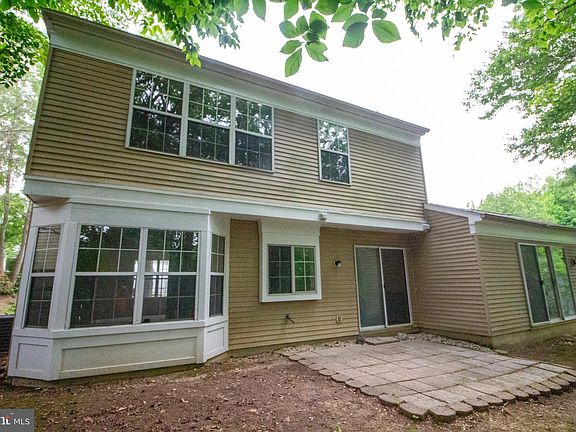 4th image of 5903 Vista Ct