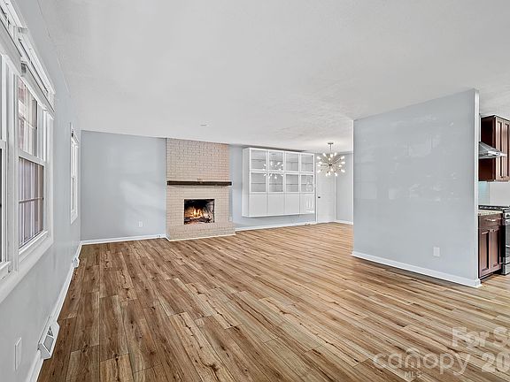 5th image of 39 Grandview Rd