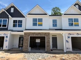 5422 Running Fox Ln, Durham, NC 27703