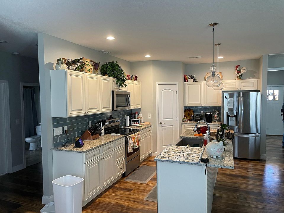 2nd image of 10365 Ivy Hollow Dr