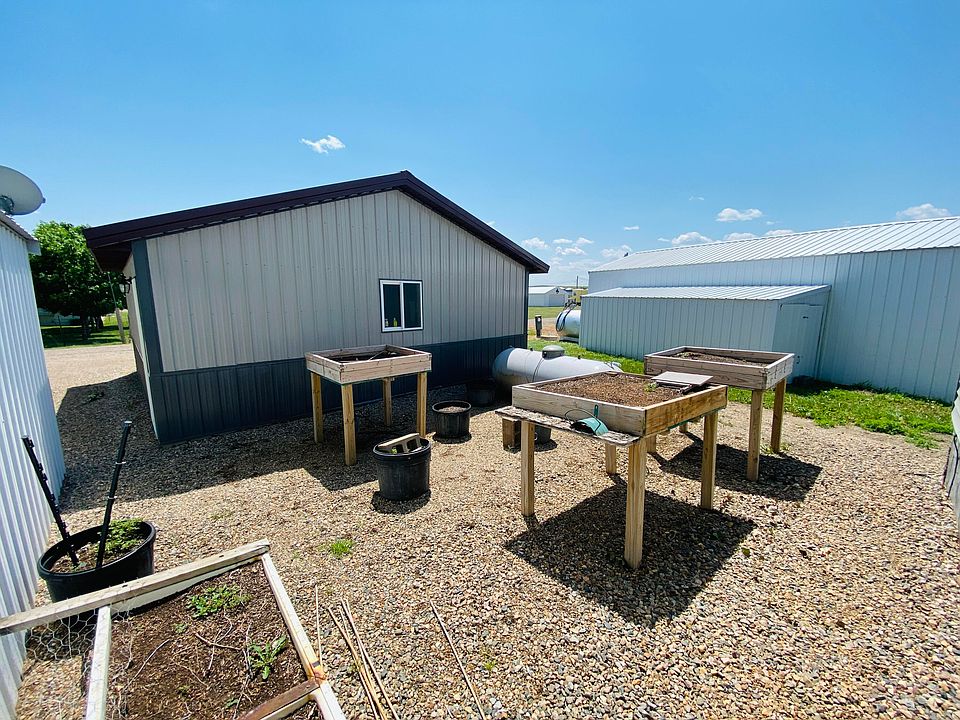 211 142nd St, Akaska, SD 57420 Zillow