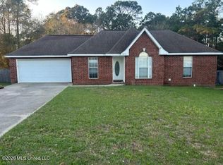 14334 Oakview Cir, Vancleave, MS 39565