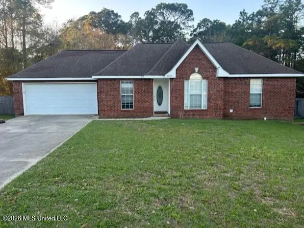 14334 Oakview Cir, Vancleave, MS 39565