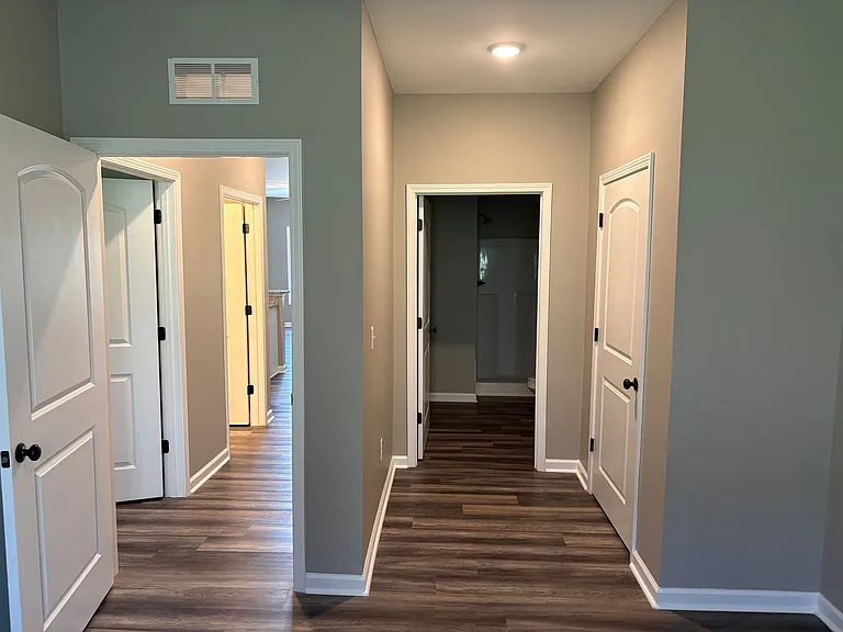236 Calumet Dr — Photo 18