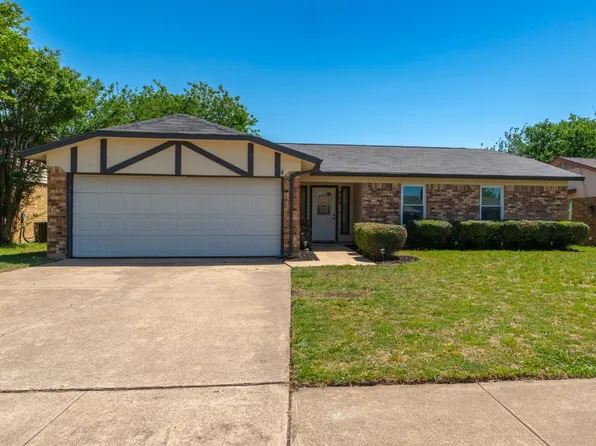 609 Ridgecrest Dr, Saginaw, TX 76179