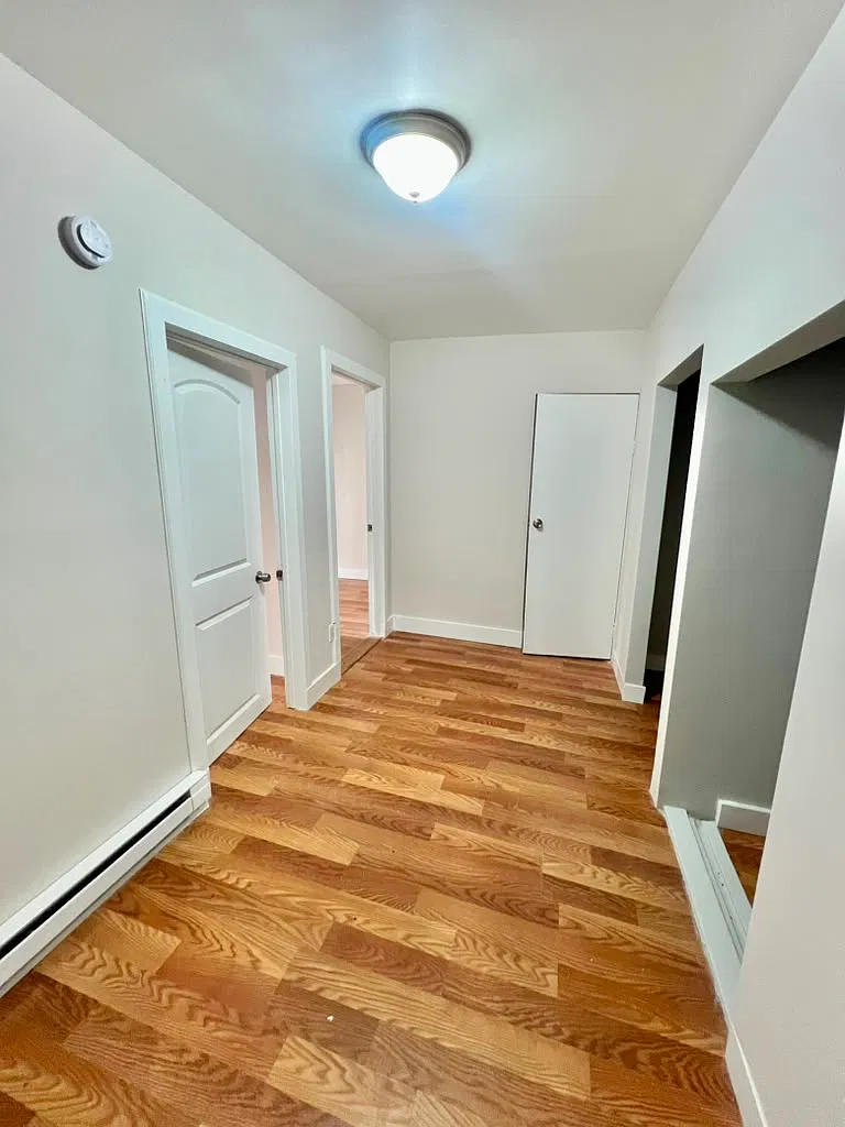 20 Lake St — Photo 4