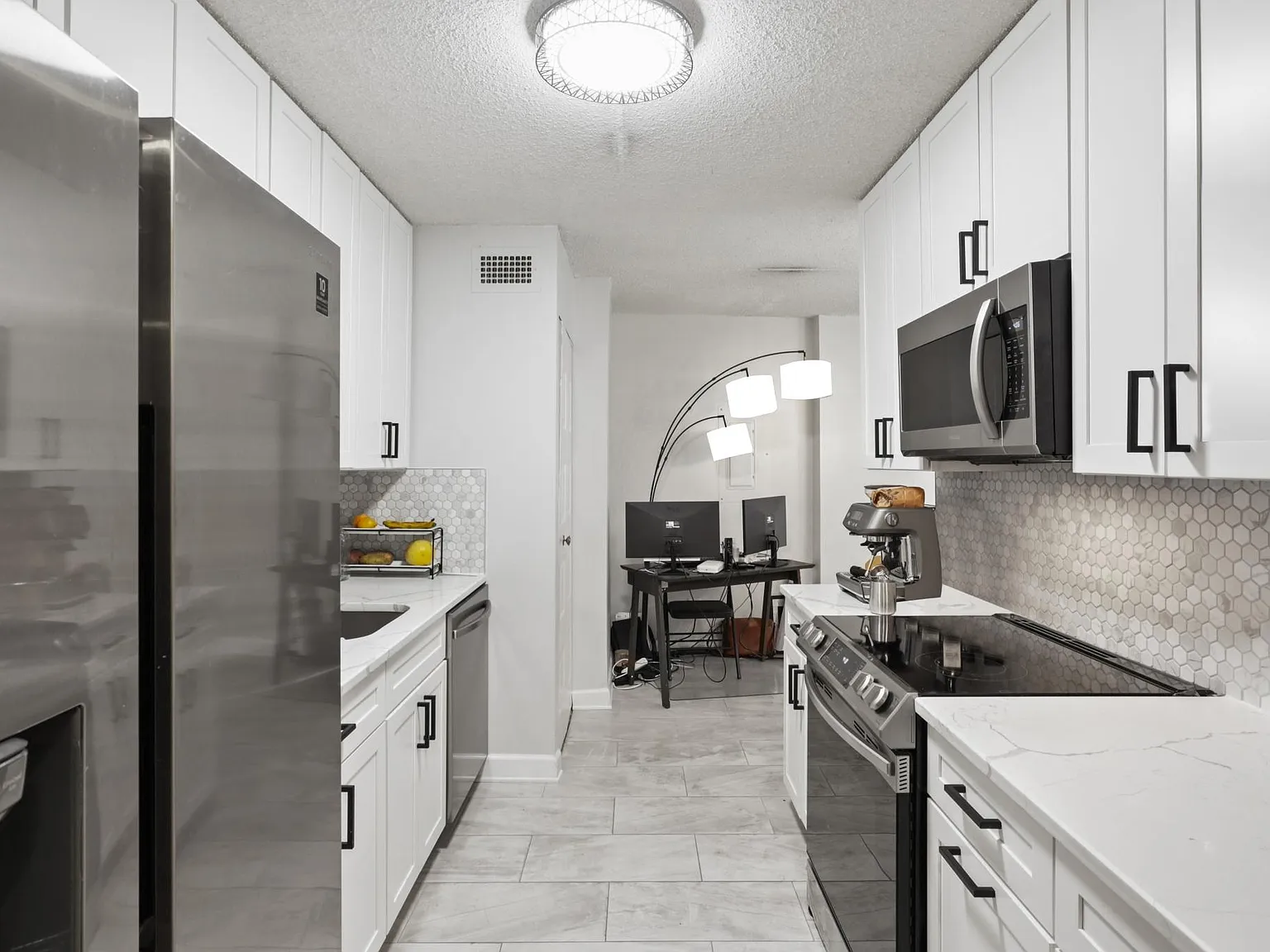 2 bed, 1239 sqft, $2,600 — Photo 2