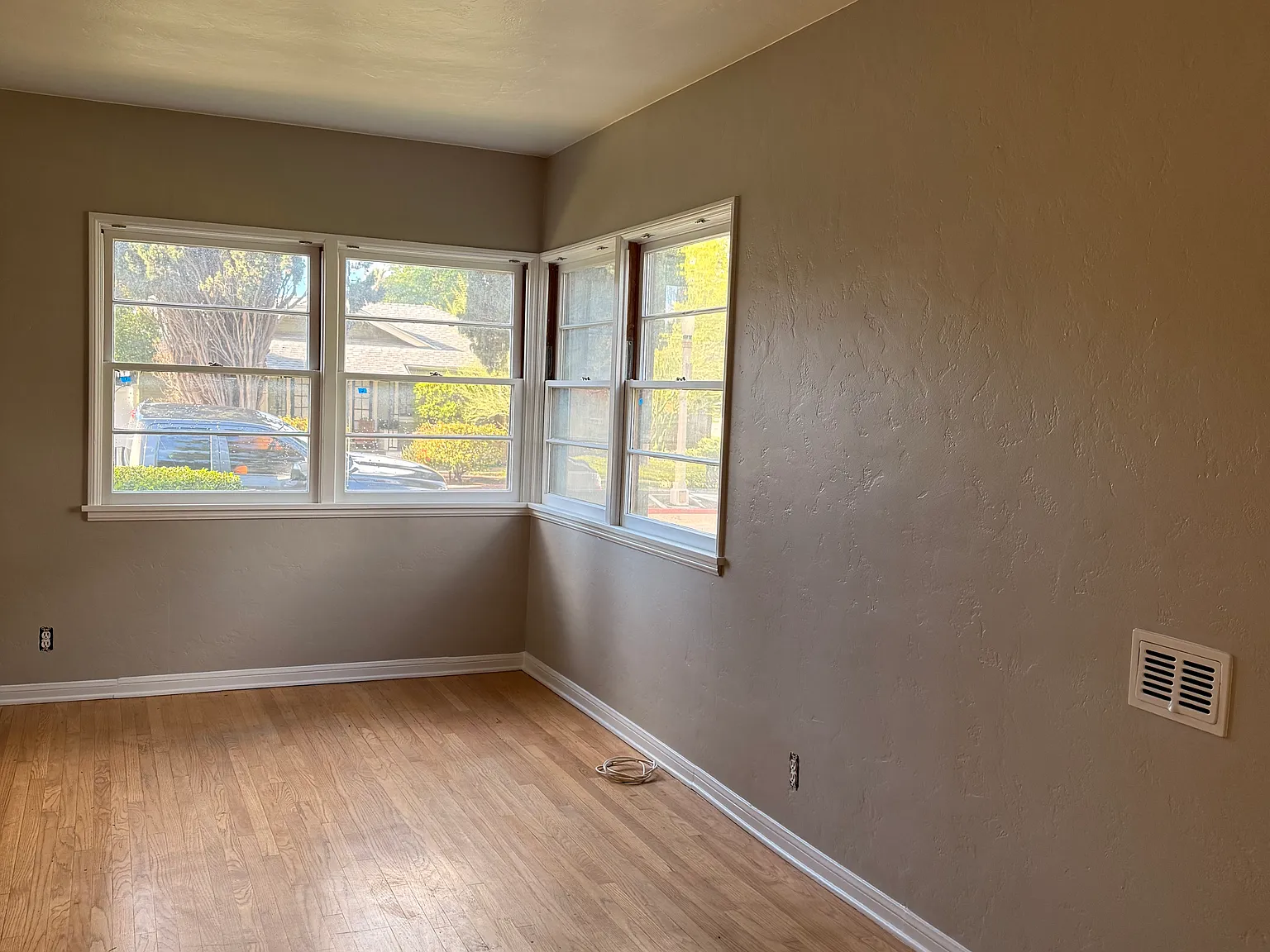 2 bed, 1020 sqft, $2,800 — Photo 4