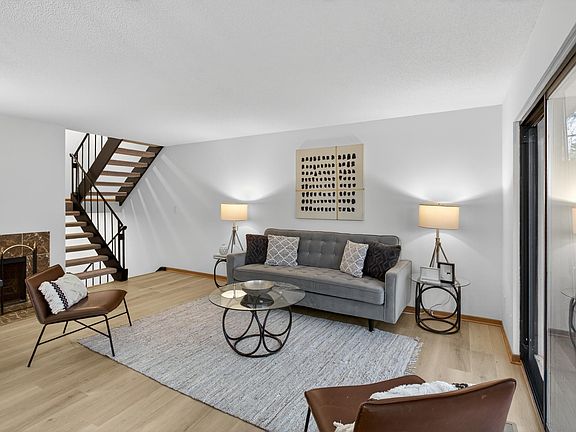 3rd image of 3250 Hill Ridge Dr #82