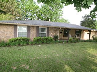 810 Dorman St, Springdale, AR 72762