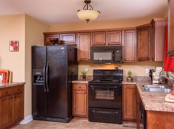 3rd image of 5143 Mimosa Cir