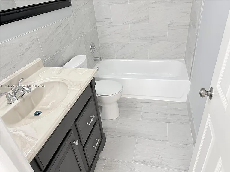 1312 NW 8th Ave — Photo 7