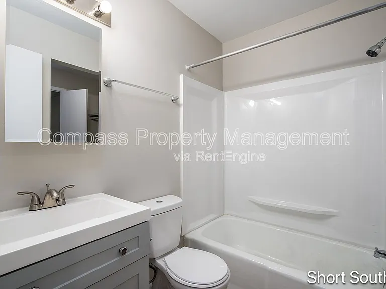 Lakewood Apartments — Photo 37