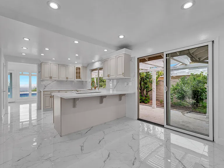 2506 Sapra St — Photo 27